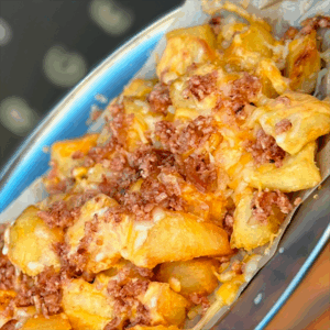 imagen bravas cheese bacon